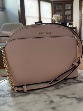 Michael Kors Jet Set Travel Pink Saffiano Leather Crossbody Bag